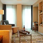 Hotel Housez & Special Class 4*