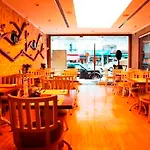 Housez & Special Class Hotel 4*