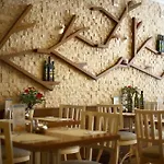 Housez & Special Class Hotel 4*