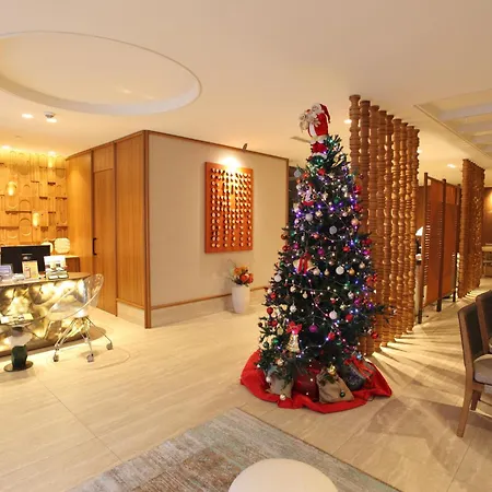 Hotel Housez & Special Class 4*