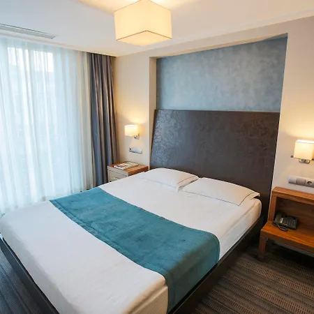 Housez & Special Class Hotell 4*