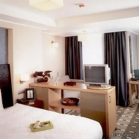 Housez & Special Class Отель 4*