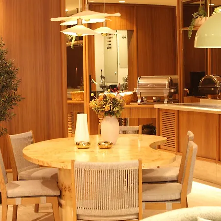 Housez & Special Class Hotel 4*