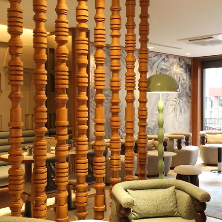 酒店 豪斯兹特级套房公寓 4*