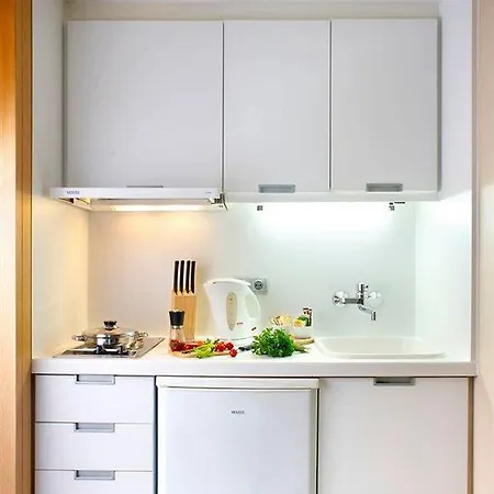 Housez & Special Class Hotel 4*